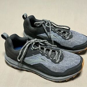 Brooks Cascadia 14 trail running shoes size 9.5